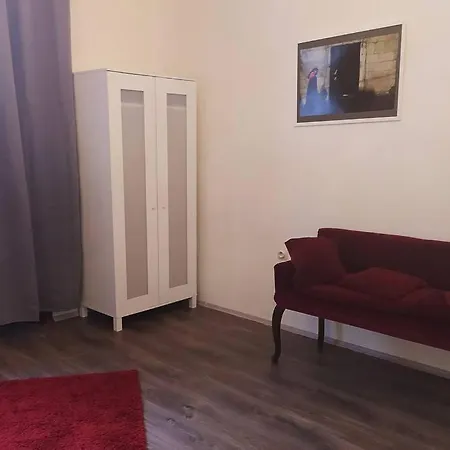 דירה Cozy Apartment In Vinohrady, Close To The Center. פראג